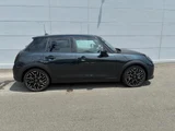 2025 MINI Hatch Cooper C Favorite Trim Other Sedan for sale, Japanese used car export - photo 4 of 9 | GULJI TRADERS