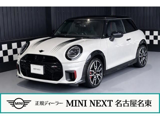 2025 MINI Hatch John Cooper Works John Cooper White Sedan for sale, Japanese used car export | GULJI TRADERS