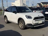 2025 MINI Hatch Countryman C Favourite Other SUV for sale, Japanese used car export - photo 3 of 9 | GULJI TRADERS