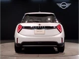 2025 MINI Hatch Cooper C Classic Trim White Sedan for sale, Japanese used car export - photo 5 of 9 | GULJI TRADERS