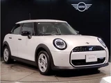 2025 MINI Hatch Cooper C Classic Trim White Sedan for sale, Japanese used car export - photo 6 of 9 | GULJI TRADERS