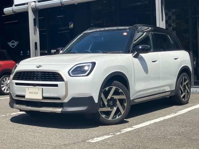 2025 MINI Hatch Countryman D Favourite - photo 1 2025 MINI Hatch Countryman D Favourite Other SUV for sale, Japanese used car export - photo 1 of 9 | GULJI TRADERS