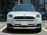 2025 MINI Hatch Countryman S All 4 Favourite White SUV for sale, Japanese used car export - photo 4 of 9 | GULJI TRADERS