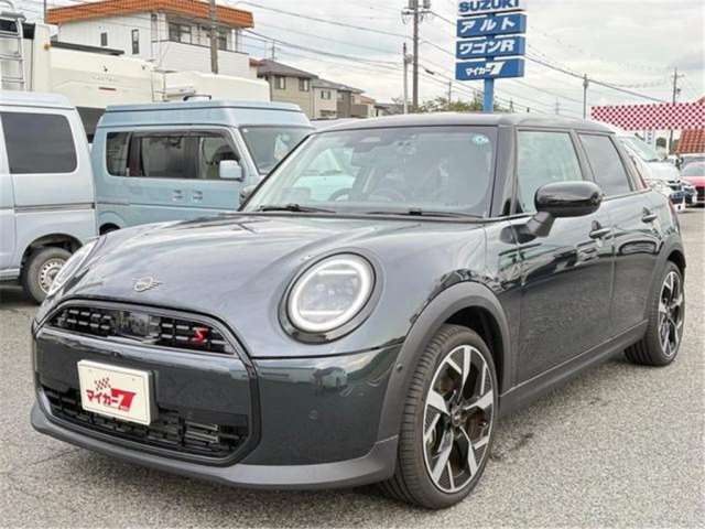 2026 MINI Hatch Cooper S Classic Trim Front - photo 1 2026 MINI Hatch Cooper S Classic Trim Front Gray Sedan for sale, Japanese used car export | GULJI TRADERS