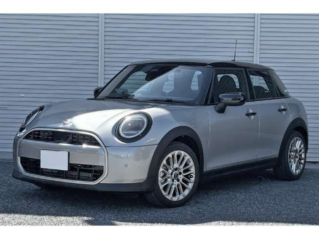 2026 MINI Hatch 5D - photo 1 2026 MINI Hatch 5D Silver Sedan for sale, Japanese used car export | GULJI TRADERS