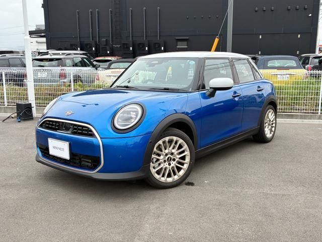 2026 MINI Hatch Cooper C Favorite Trim Other Sedan for sale, Japanese used car export - photo 1 of 9 | GULJI TRADERS