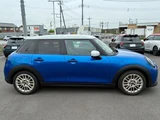 2026 MINI Hatch Cooper S Favorite Trim Other Sedan for sale, Japanese used car export - photo 4 of 9 | GULJI TRADERS