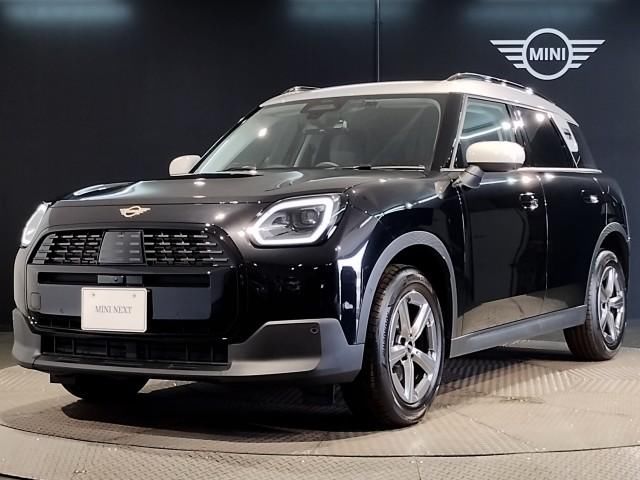 2026 MINI Hatch Countryman D Classic Trim Other SUV for sale, Japanese used car export - photo 1 of 9 | GULJI TRADERS