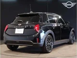 2026 MINI Hatch Cooper C 5-door DCT Black Sedan for sale, Japanese used car export - photo 2 of 9 | GULJI TRADERS