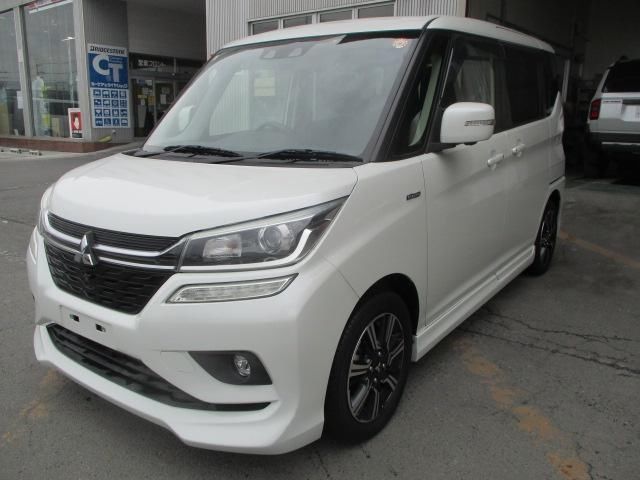 2019 Mitsubishi Delica D:2 Hybrid MV - photo 1 2019 Mitsubishi Delica D:2 Hybrid MV Sedan for sale, Japanese used car export - photo 1 of 9 | GULJI TRADERS
