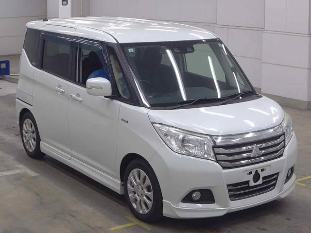 2019 Mitsubishi Delica D:2 Hybrid MZ 4WD Sedan for sale, Japanese used car export - photo 1 of 3 | GULJI TRADERS