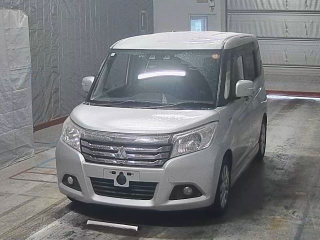 2020 Mitsubishi Delica D:2 HV MZ Sedan for sale, Japanese used car export - photo 1 of 8 | GULJI TRADERS