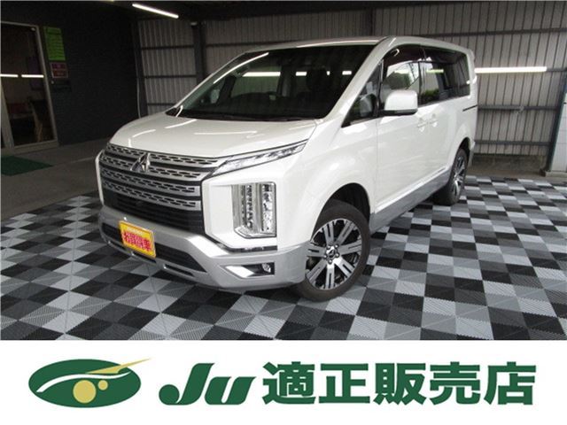 2019 Mitsubishi Delica D:5 G Sedan for sale, Japanese used car export - photo 1 of 33 | GULJI TRADERS