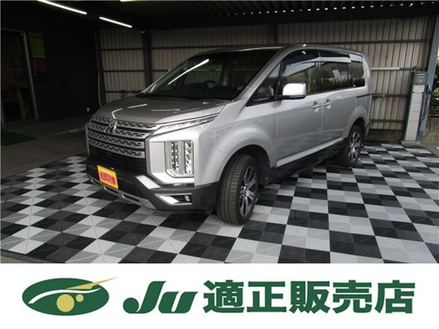 2019 Mitsubishi Delica D:5 G Sedan for sale, Japanese used car export - photo 1 of 29 | GULJI TRADERS
