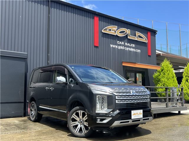 2019 Mitsubishi Delica D:5 2.2 P Diesel Turbo 4WD Sedan for sale, Japanese used car export | GULJI TRADERS