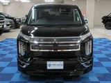 2019 Mitsubishi Delica D:5 2.2 G Diesel Turbo 4WD Sedan for sale, Japanese used car export - photo 2 of 50 | GULJI TRADERS