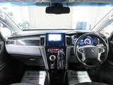 2019 Mitsubishi Delica D:5 2.2 G Diesel Turbo 4WD Sedan for sale, Japanese used car export - photo 28 of 50 | GULJI TRADERS