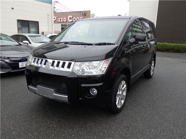 2019 Mitsubishi Delica D:5 D Sedan for sale, Japanese used car export | GULJI TRADERS