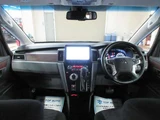 2019 Mitsubishi Delica D:5 2.2 P Diesel Turbo 4WD TV Sedan for sale, Japanese used car export - photo 3 of 54 | GULJI TRADERS