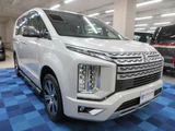 2019 Mitsubishi Delica D:5 2.2 P Diesel Turbo 4WD TV Sedan for sale, Japanese used car export - photo 4 of 54 | GULJI TRADERS