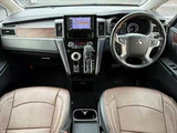 2019 Mitsubishi Delica D:5 Sedan for sale, Japanese used car export - photo 2 of 48 | GULJI TRADERS
