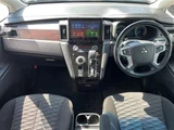 2019 Mitsubishi Delica D:5 G 4WD Sedan for sale, Japanese used car export - photo 3 of 24 | GULJI TRADERS