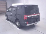 2019 Mitsubishi Delica D:5 4WD P Sedan for sale, Japanese used car export - photo 2 of 12 | GULJI TRADERS