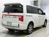 2019 Mitsubishi Delica D:5 P 4WD Sedan for sale, Japanese used car export - photo 2 of 12 | GULJI TRADERS