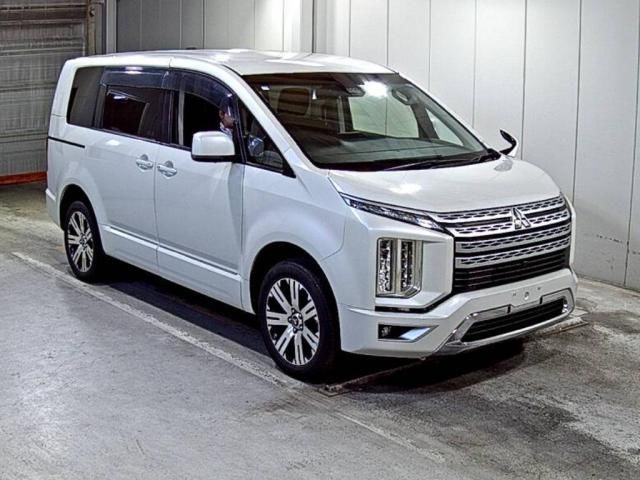 2019 Mitsubishi Delica D:5 G 4WD D-TB Sedan for sale, Japanese used car export | GULJI TRADERS