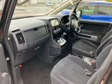 2019 Mitsubishi Delica D:5 4WD Sedan for sale, Japanese used car export - photo 5 of 24 | GULJI TRADERS