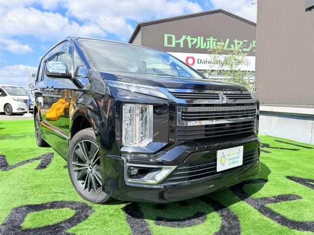 2019 Mitsubishi Delica D:5 G Sedan for sale, Japanese used car export - photo 1 of 9 | GULJI TRADERS