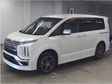 2019 Mitsubishi Delica D:5 G 4WD Sedan for sale, Japanese used car export - photo 5 of 6 | GULJI TRADERS