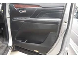 2020 Mitsubishi Delica D:5 2.2 M Diesel Turbo 4WD Sedan for sale, Japanese used car export - photo 18 of 63 | GULJI TRADERS