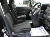2020 Mitsubishi Delica D:5 2.2 P Diesel Turbo 4WD Diesel Turbo Sedan for sale, Japanese used car export - photo 15 of 52 | GULJI TRADERS