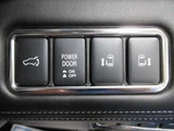 2020 Mitsubishi Delica D:5 2.2 P Diesel Turbo 4WD Diesel Turbo Sedan for sale, Japanese used car export - photo 36 of 52 | GULJI TRADERS