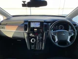2020 Mitsubishi Delica D:5 P 4WD Sedan for sale, Japanese used car export - photo 5 of 24 | GULJI TRADERS