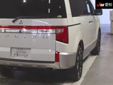 2020 Mitsubishi Delica D:5 P 4WD Sedan for sale, Japanese used car export - photo 8 of 9 | GULJI TRADERS