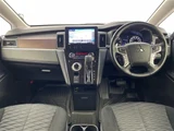 2021 Mitsubishi Delica D:5 G 4WD Sedan for sale, Japanese used car export - photo 5 of 24 | GULJI TRADERS