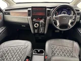 2021 Mitsubishi Delica D:5 G 4WD Sedan for sale, Japanese used car export - photo 3 of 24 | GULJI TRADERS