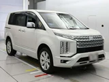 2021 Mitsubishi Delica D:5 P 4WD Sedan for sale, Japanese used car export - photo 5 of 12 | GULJI TRADERS