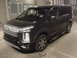 2021 Mitsubishi Delica D:5 4WD Sedan for sale, Japanese used car export - photo 4 of 7 | GULJI TRADERS