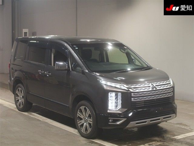 2021 Mitsubishi Delica D:5 P 4WD Sedan for sale, Japanese used car export | GULJI TRADERS