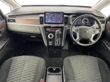 2022 Mitsubishi Delica D:5 P 4WD Sedan for sale, Japanese used car export - photo 5 of 24 | GULJI TRADERS
