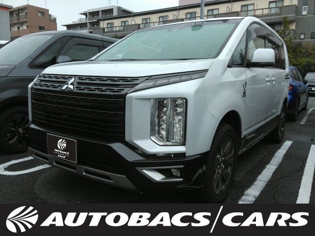 2022 Mitsubishi Delica D:5 2200 8DAT 4WD Sedan for sale, Japanese used car export | GULJI TRADERS
