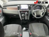 2022 Mitsubishi Delica D:5 4WD P Sedan for sale, Japanese used car export - photo 8 of 12 | GULJI TRADERS