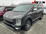 2022 Mitsubishi Delica D:5 4WD P Sedan for sale, Japanese used car export - photo 9 of 12 | GULJI TRADERS