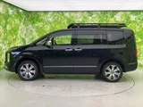 2022 Mitsubishi Delica D:5 4WD_P Sedan for sale, Japanese used car export - photo 2 of 9 | GULJI TRADERS