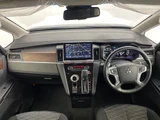 2023 Mitsubishi Delica D:5 P 4WD Sedan for sale, Japanese used car export - photo 3 of 24 | GULJI TRADERS