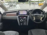 2023 Mitsubishi Delica D:5 G 4WD Sedan for sale, Japanese used car export - photo 5 of 24 | GULJI TRADERS