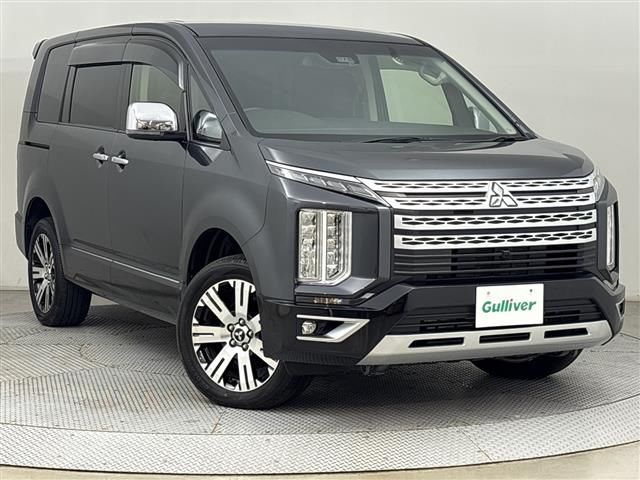 2023 Mitsubishi Delica D:5 P 4WD Sedan for sale, Japanese used car export - photo 1 of 24 | GULJI TRADERS